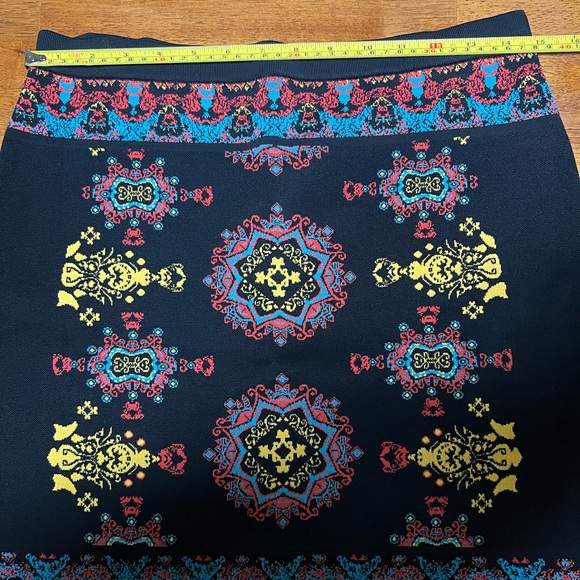 Bebe mini skirt - Picture 3 of 5